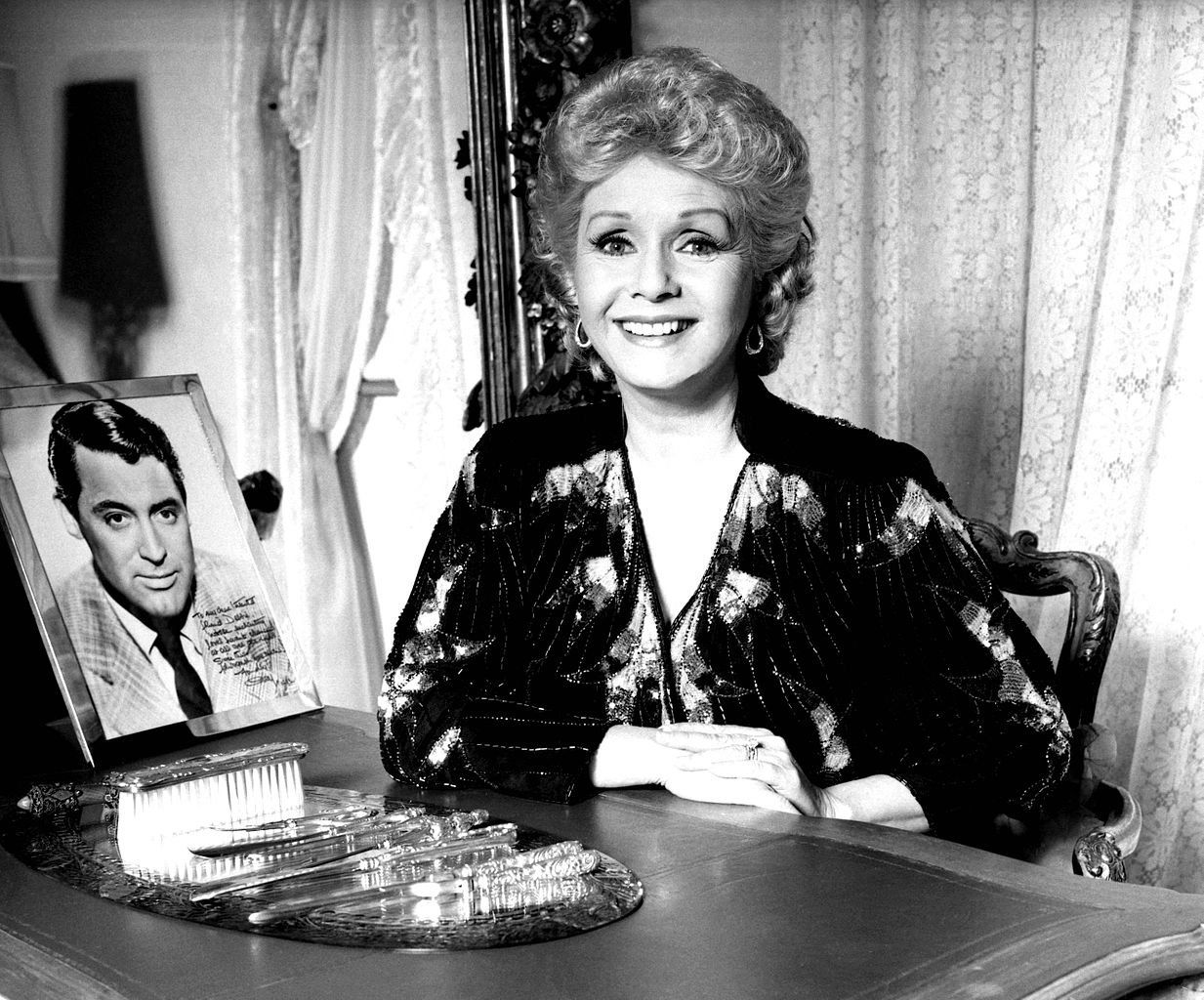 DEBBIE REYNOLDS: UNSINKABLE DEBBIE REYNOLDS: UNSINKABLE