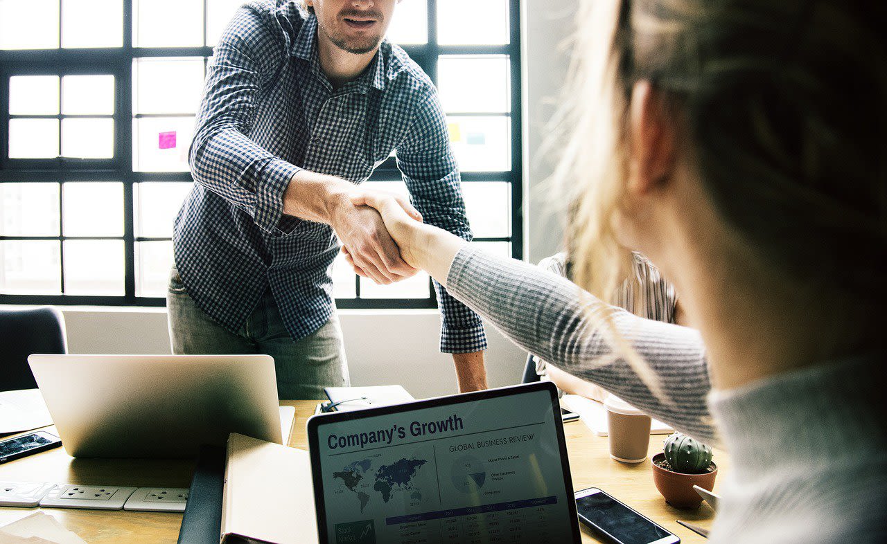 EMPLOYERS ADJUST BENEFITS IN RESPONSE TO LEGAL CHANGES EMPLOYERS ADJUST BENEFITS IN RESPONSE TO LEGAL CHANGES