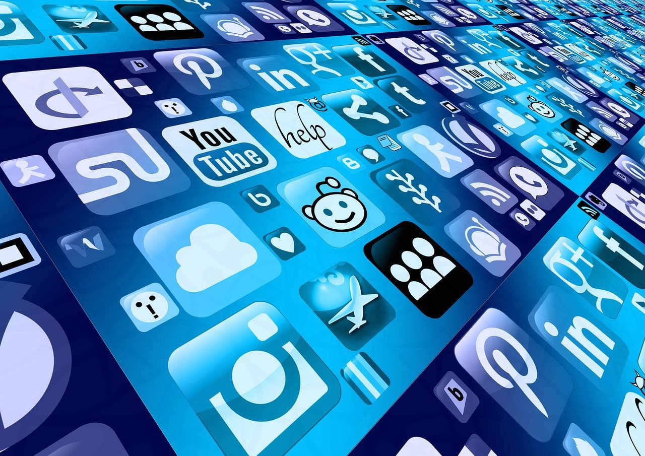 SOCIAL NETWORKING YOUR WAY TO SUCCESS