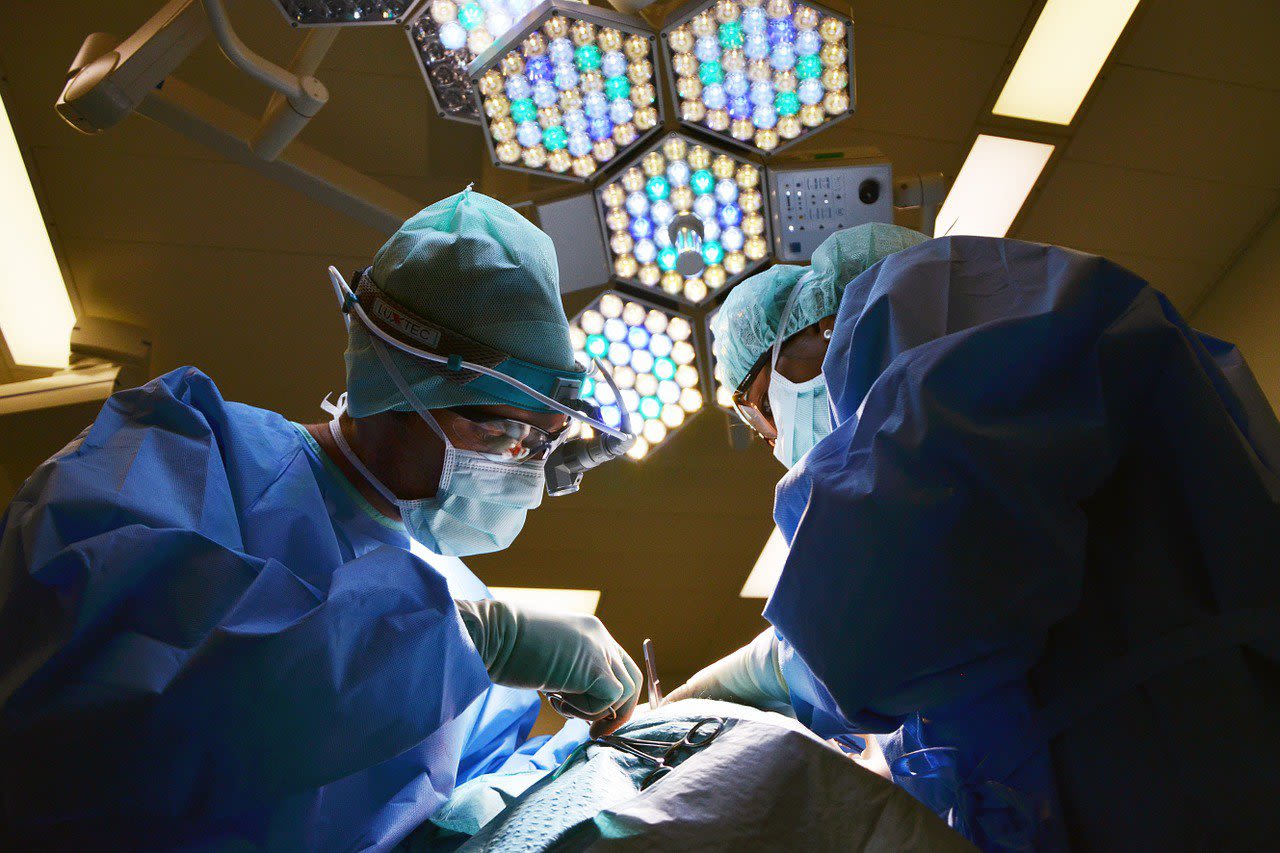EMPLOYERS SEEK TO MANAGE HIGH COST HEALTH PLAN CLAIMANTS EMPLOYERS SEEK TO MANAGE HIGH COST HEALTH PLAN CLAIMANTS
