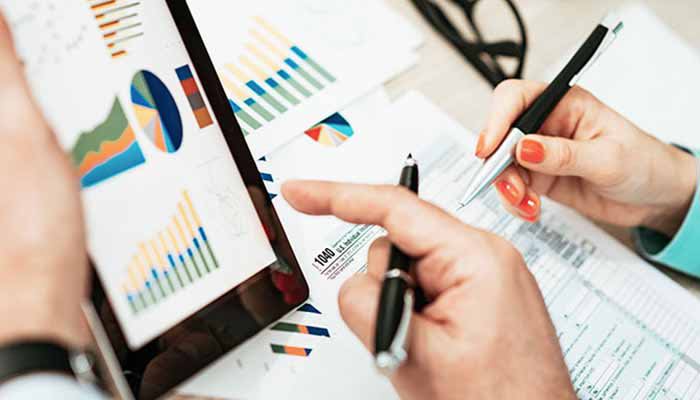 MAKING A YEAR-END TAX PLAN