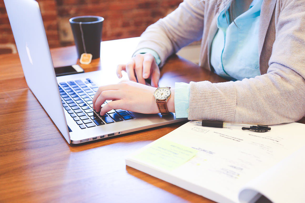 HOW FAST SHOULD YOU GROW YOUR BUSINESS? HOW FAST SHOULD YOU GROW YOUR BUSINESS?